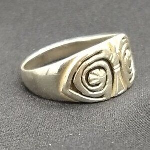 🍀🍀 Sterling Silver Celtic Mother Earth Ring 🍀🍀